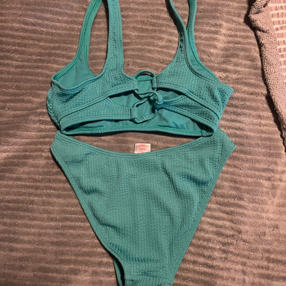 Target bathing suit - Picture 3 of 3